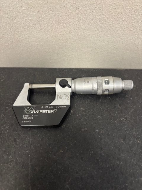 TESAMASTER 0-25 mm.